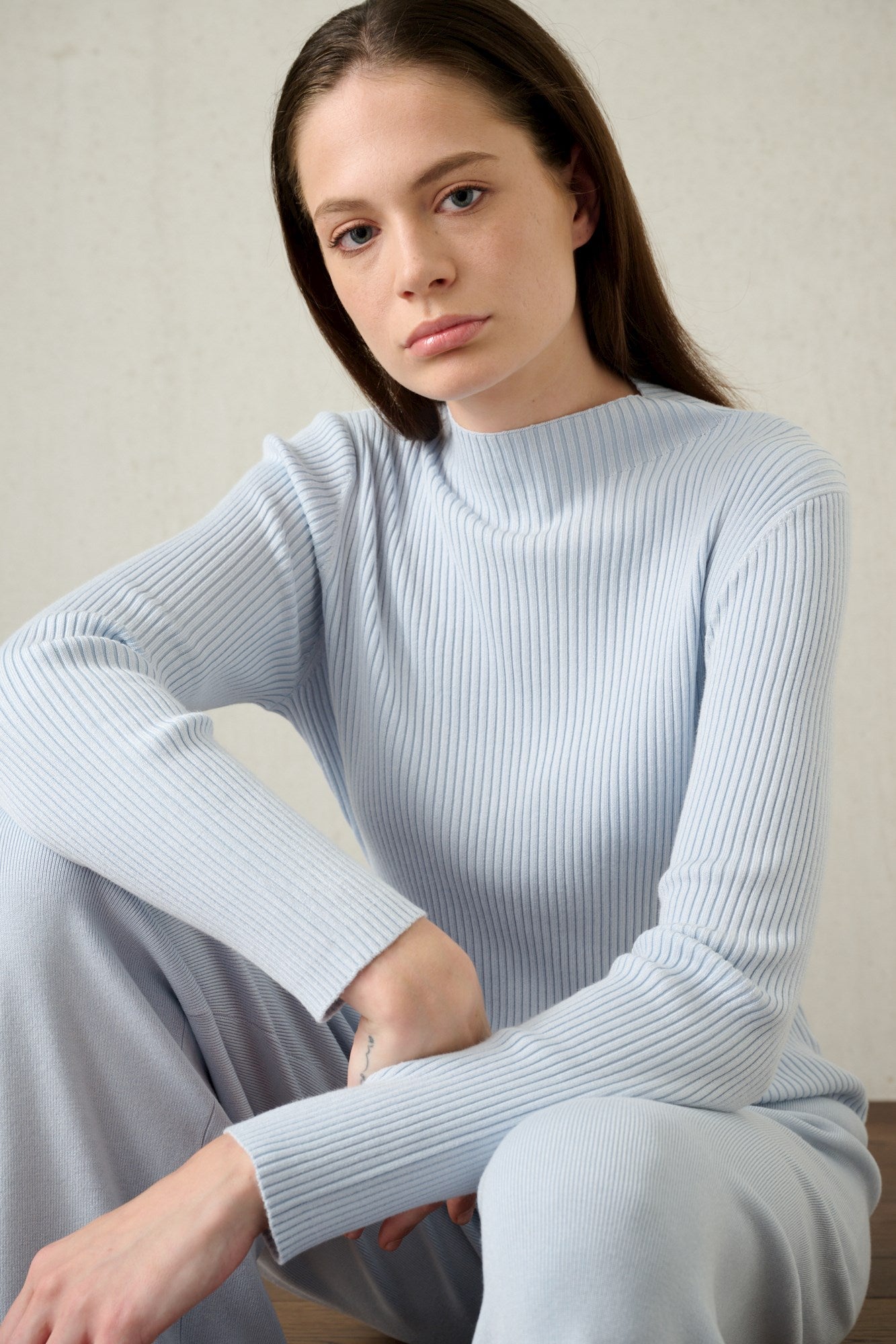 831 - Ice Blue