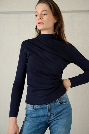 744 - Navy