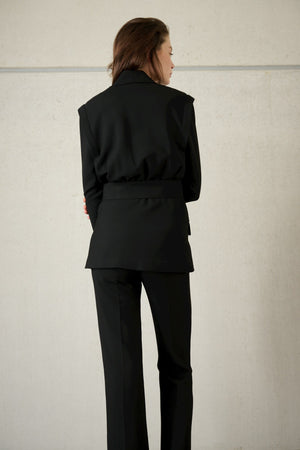 012 - Black