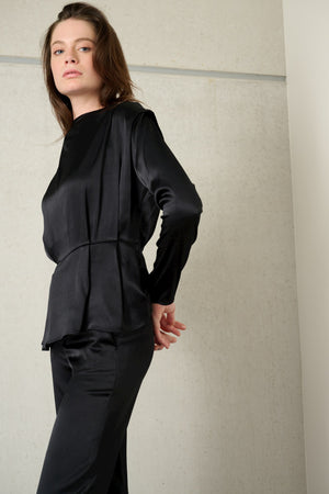 051 - Black