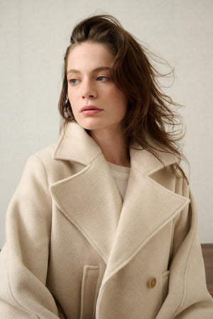 690 - Beige