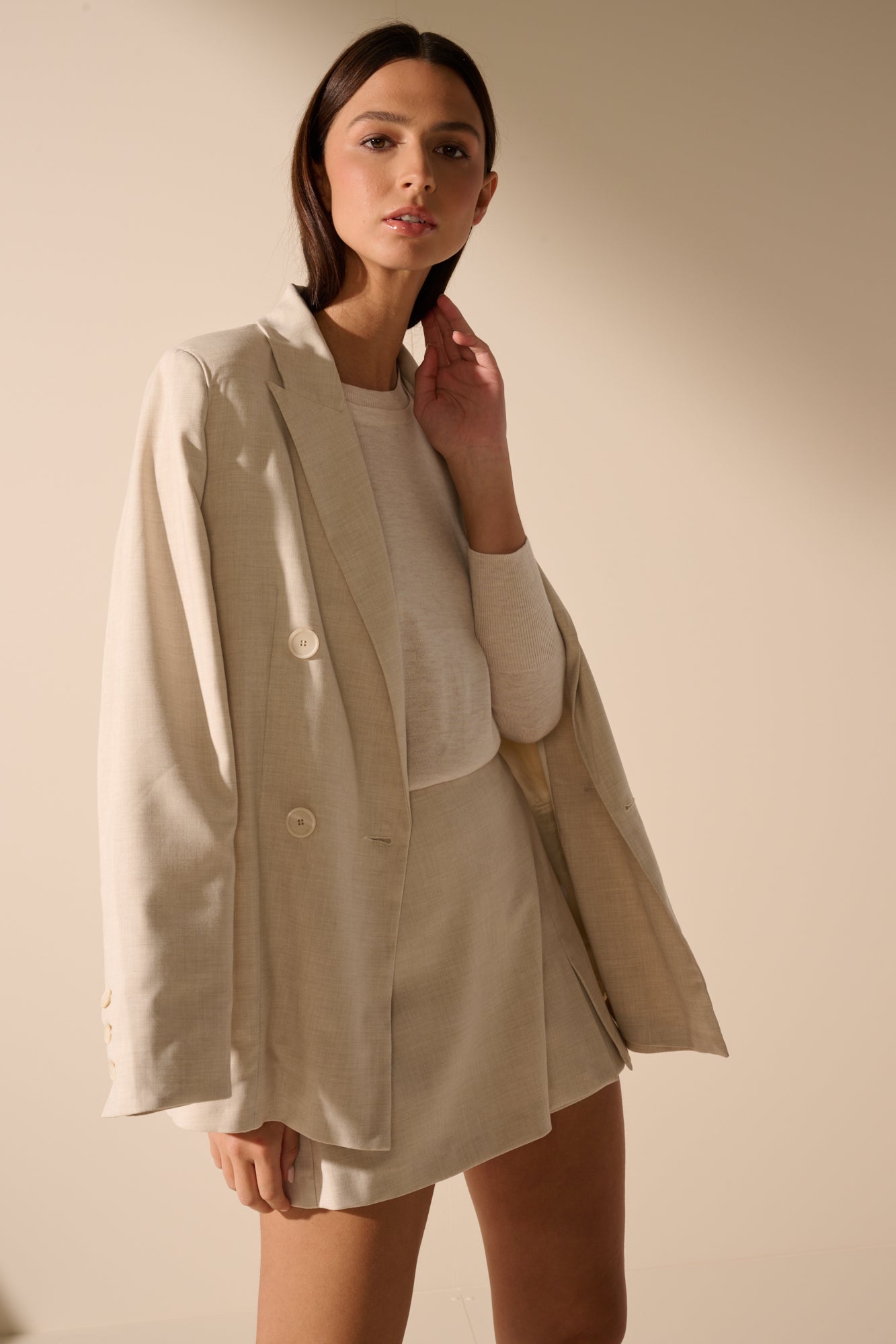 003 - Beige