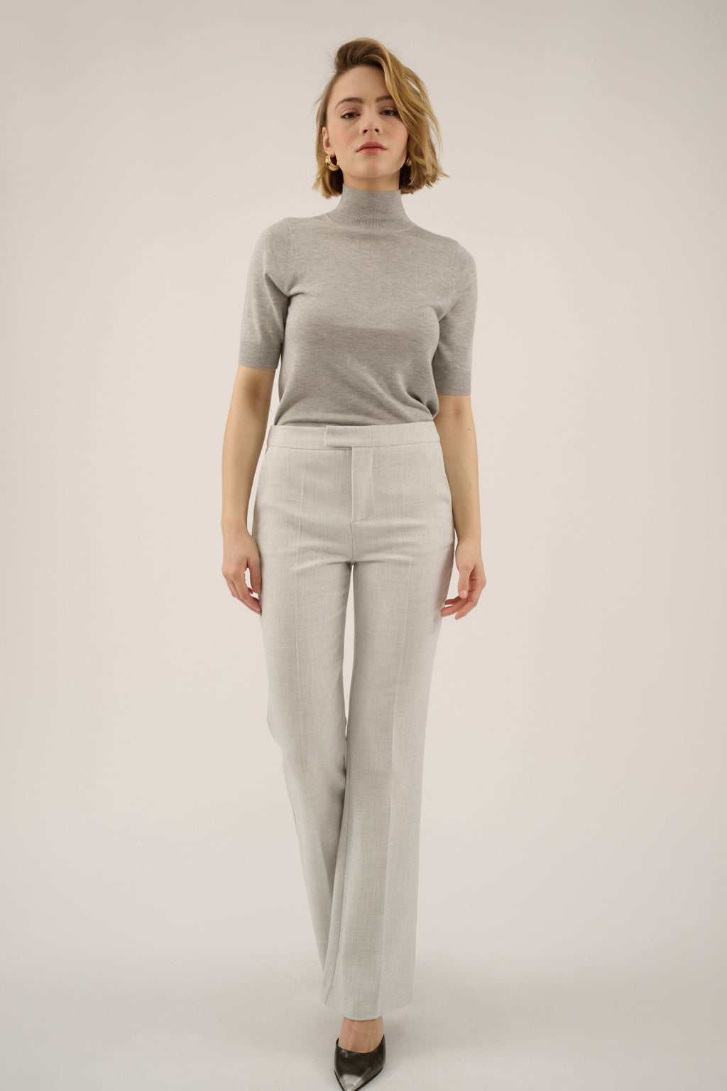 023 - Mist Grey