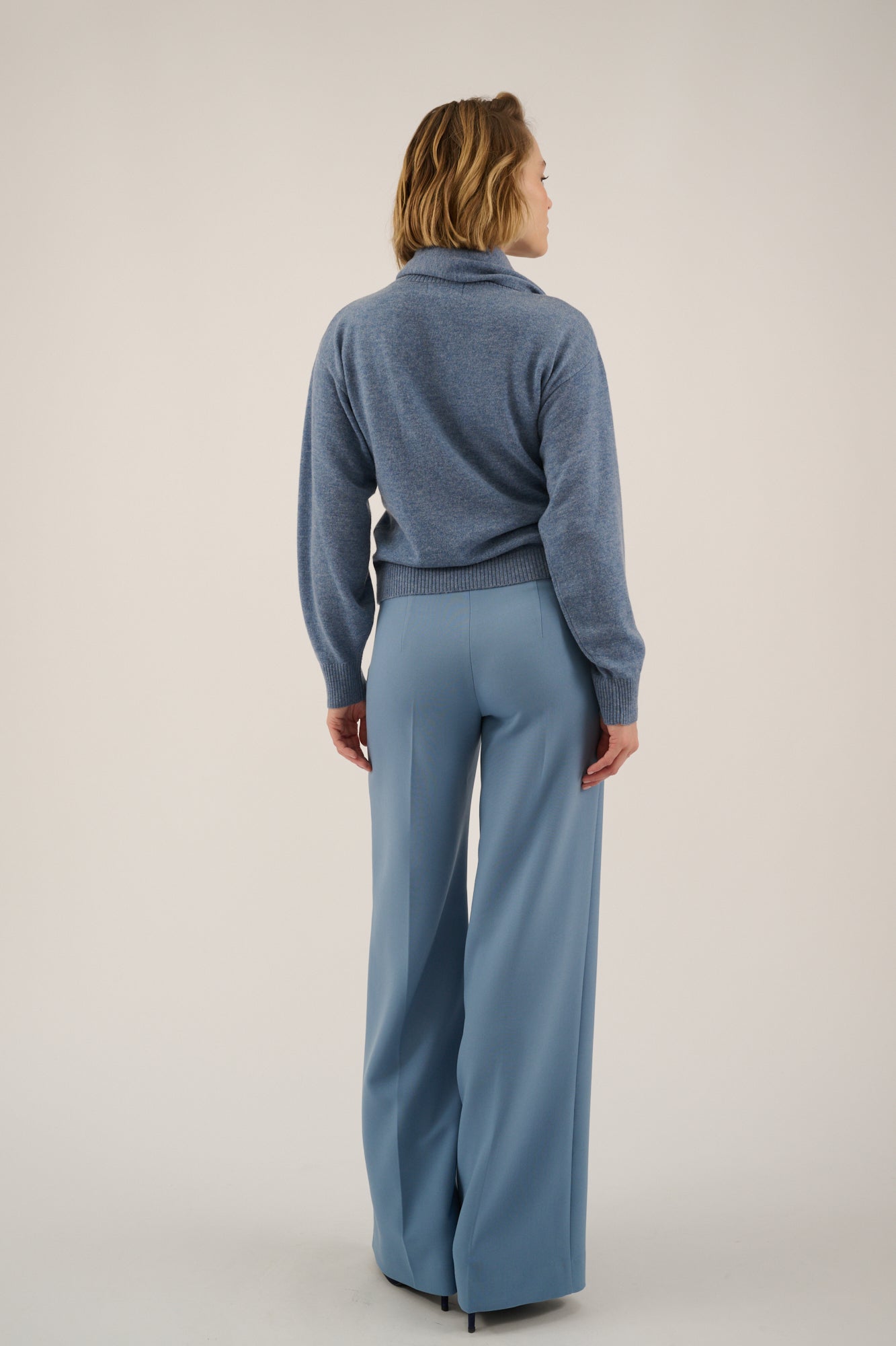 215 - Retro Blue