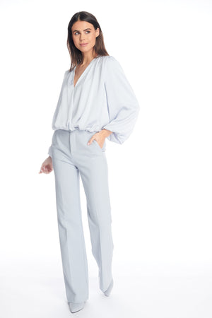 572 - Ice Blue