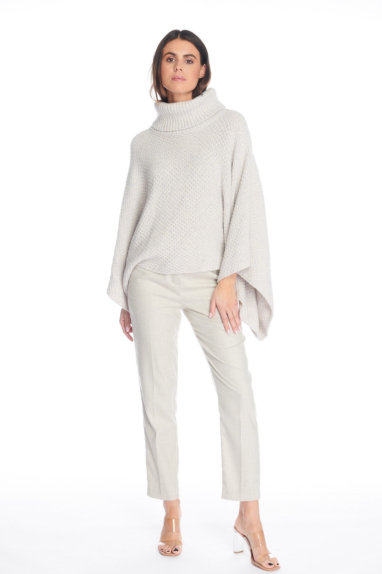 901 - Ecru/Light Grey