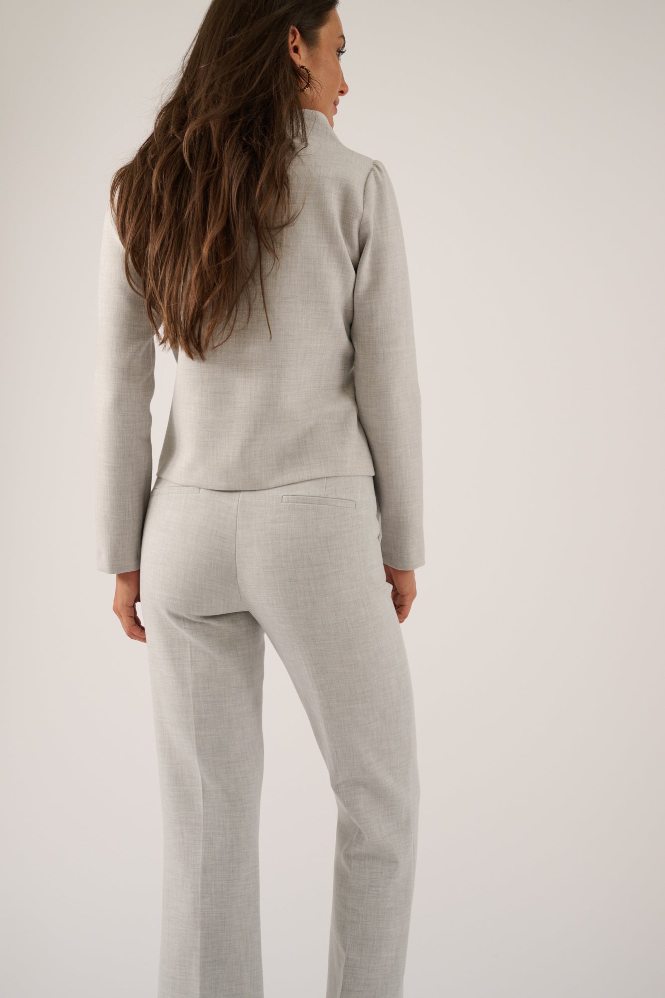 007 - Mist Grey