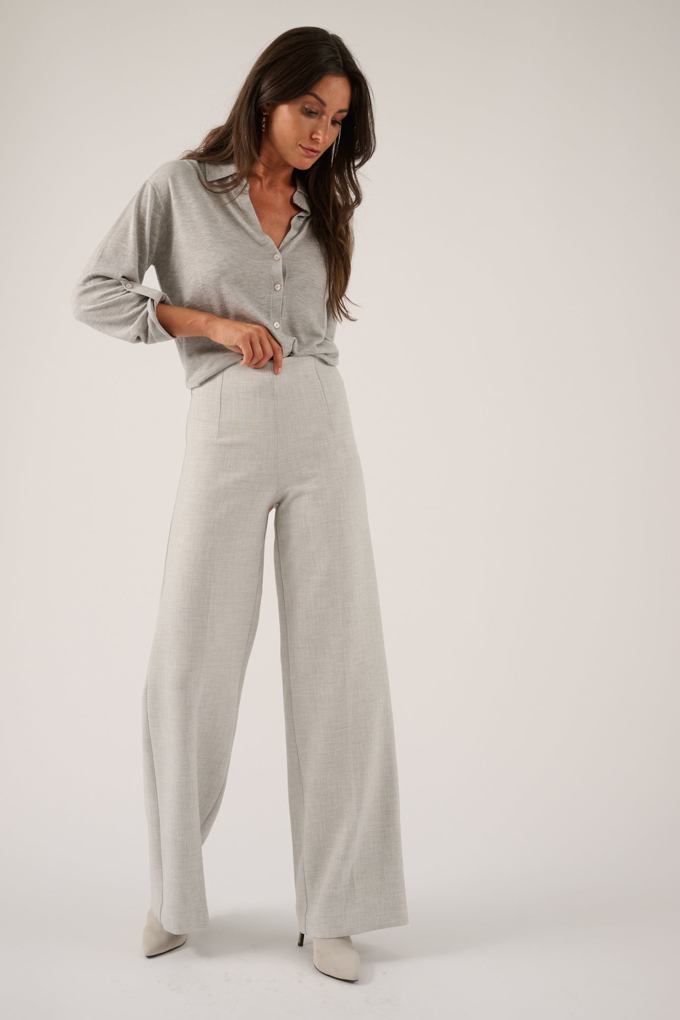 007 - Mist Grey
