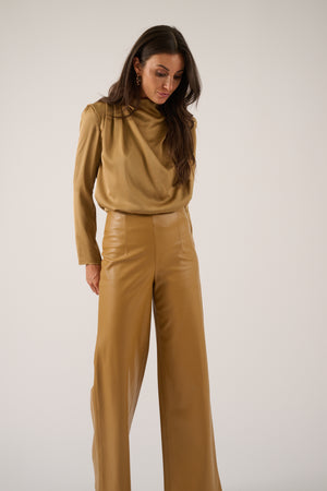 582 - Ochre