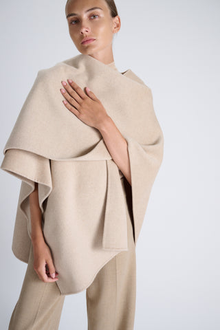Ophelia Cape | Macademia