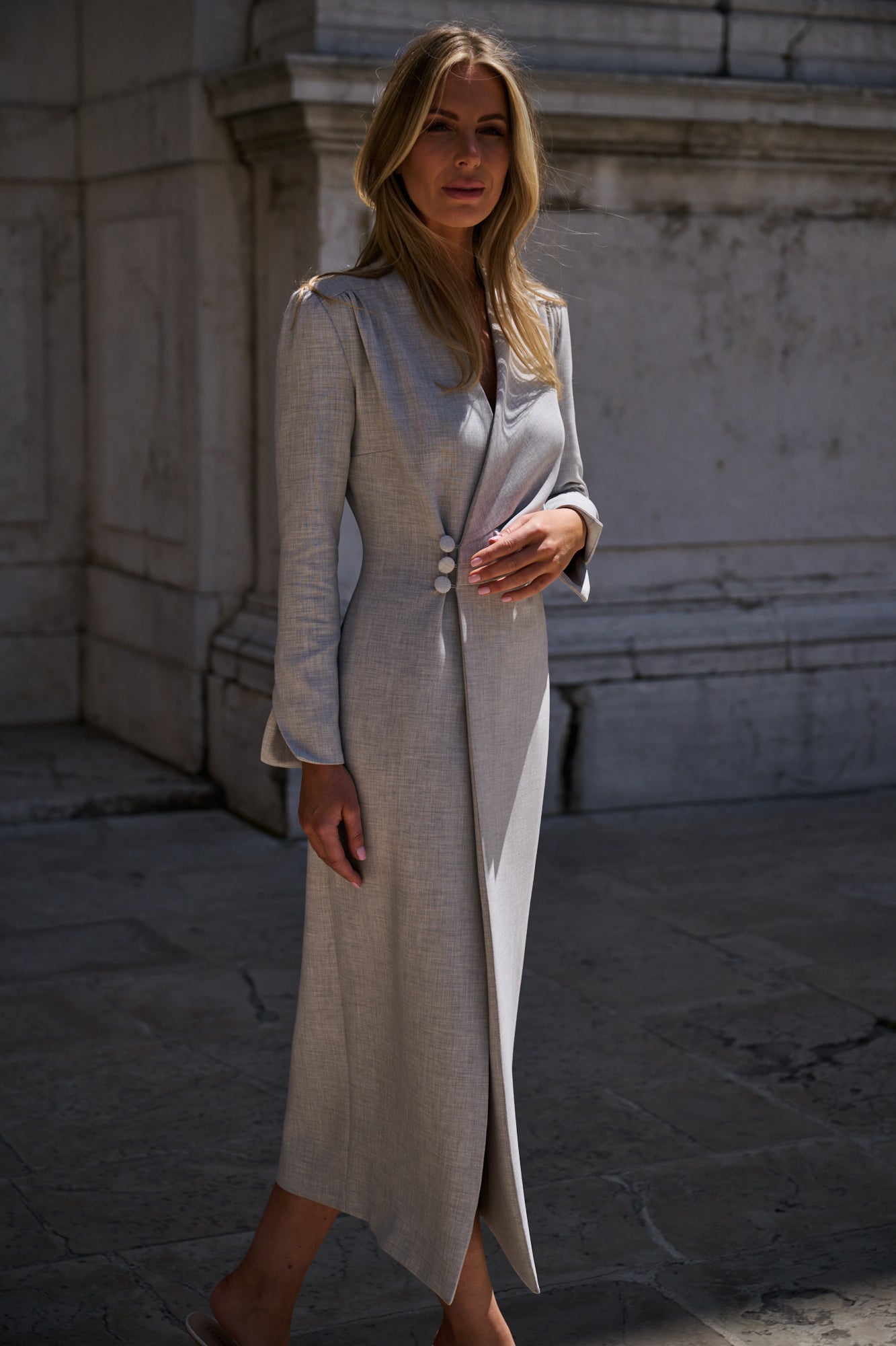 007 - Mist Grey